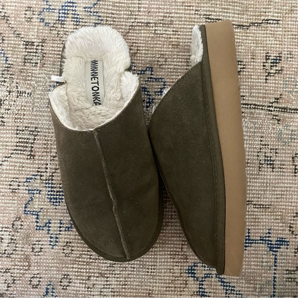 Minnetonka Olive Suede Shearling-Lined Slip-On Slippers